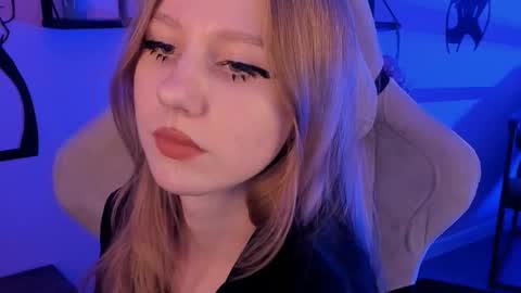 Daria Tate online show from September 20, 11:52 am