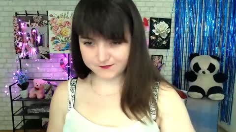 Snapshot of darina_m_ chatting on March 5, 6:12 am Darina online show from March 5, 6:12 am
