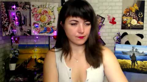 Snapshot of darina_m_ chatting on October 10, 5:01 am Darina online show from October 10, 5:01 am