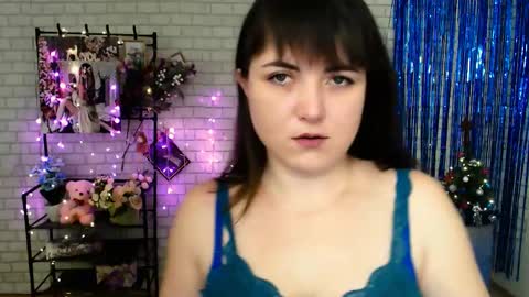 Snapshot of darina_m_ chatting on January 9, 5:55 am Darina online show from January 9, 5:55 am