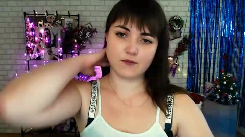 Snapshot of darina_m_ chatting on January 2, 12:46 pm Darina online show from January 2, 12:46 pm