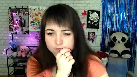 Snapshot of darina_m_ chatting on March 11, 5:35 am Darina online show from March 11, 5:35 am
