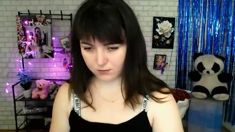 Snapshot of darina_m_ chatting on February 5, 5:52 am Darina online show from February 5, 5:52 am