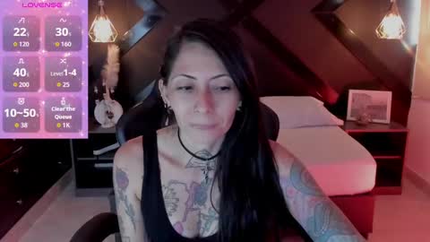 Snapshot of dark_gotica chatting on October 24, 9:00 pm M I K A E L A online show from October 24, 9:00 pm