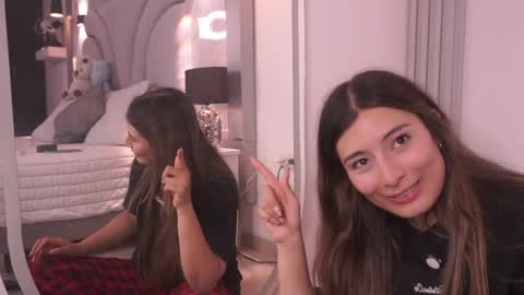 Angel Darcy  online show from March 31, 2:00 am