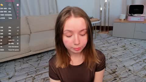 Elizabeth online show from October 2, 9:09 pm