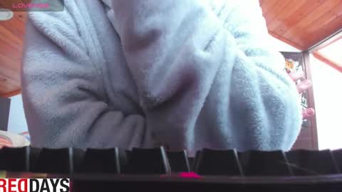 Snapshot of darkness_joones chatting on September 29, 4:56 pm Darkness online show from September 29, 4:56 pm