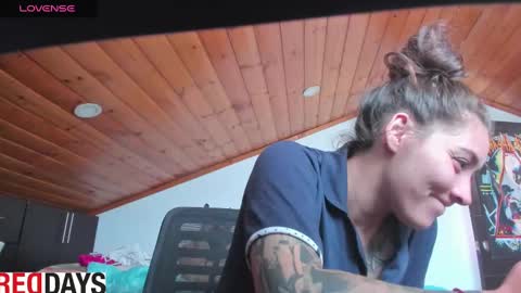 Snapshot of darkness_joones chatting on October 3, 5:51 pm Darkness online show from October 3, 5:51 pm