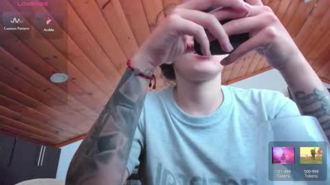 Snapshot of darkness_joones chatting on September 19, 9:58 pm Darkness online show from September 19, 9:58 pm