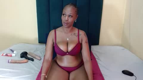 darknlovelyxxx99 online show from September 12, 1:29 pm