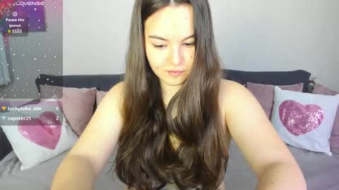 darlenedolce online show from January 14, 11:31 am