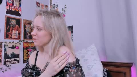 lina online show from February 20, 8:36 pm