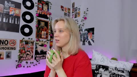 lina online show from January 14, 8:37 pm