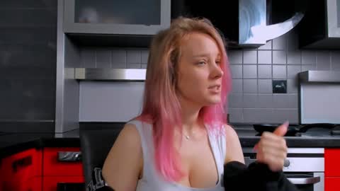 lina online show from December 29, 8:26 pm