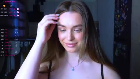 Darlina online show from May 1, 3:48 pm