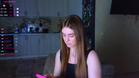 Darlina online show from May 28, 1:20 pm