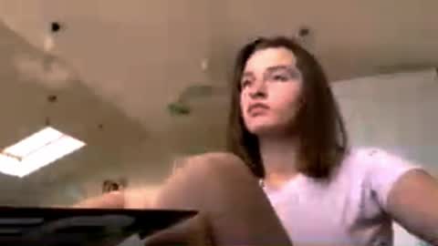 Emily online show from September 10, 2:39 pm