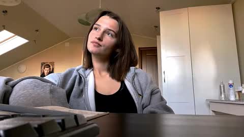 Emily online show from September 13, 2:25 pm