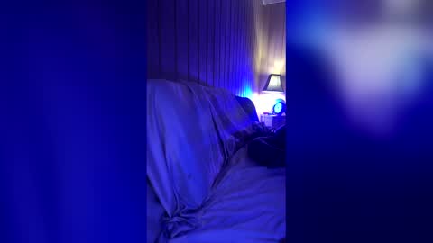 darnette_daisy online show from February 10, 2:58 am