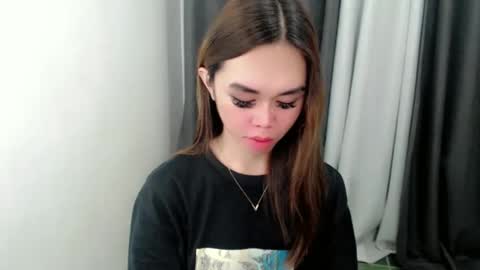 Snapshot of davinascott_03 chatting on October 1, 10:48 pm Davina online show from October 1, 10:48 pm