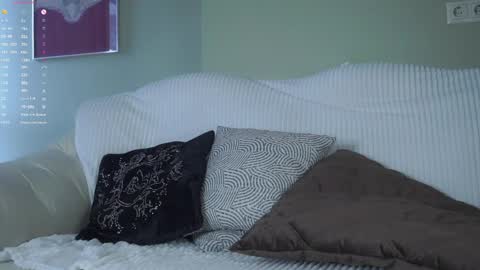 Call me Kira welcome online show from April 14, 1:38 am