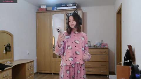 Alice online show from October 4, 7:47 am