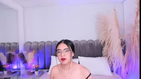 Snapshot of dayanna__rose chatting on September 13, 4:15 pm Dayanna online show from September 13, 4:15 pm