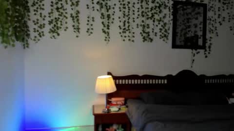 Snapshot of dayna_sunset chatting on October 29, 12:20 pm dayna_sunset online show from October 29, 12:20 pm