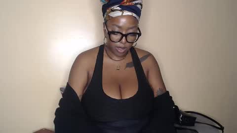 Snapshot of dchcco chatting on January 26, 1:20 am Duchess Coco - Coco Puffs online show from January 26, 1:20 am