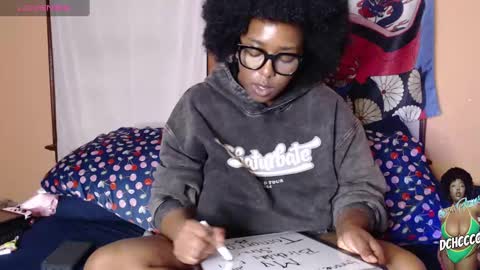 Snapshot of dchcco chatting on December 20, 3:47 am Duchess Coco - Coco Puffs online show from December 20, 3:47 am