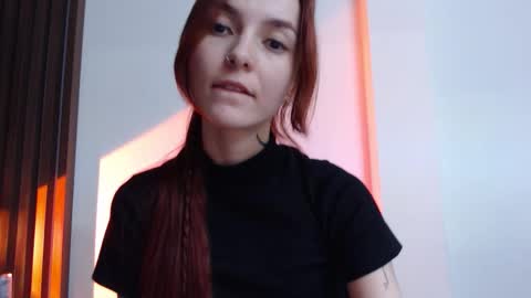 Snapshot of dead_girll chatting on October 20, 10:46 pm freak online show from October 20, 10:46 pm