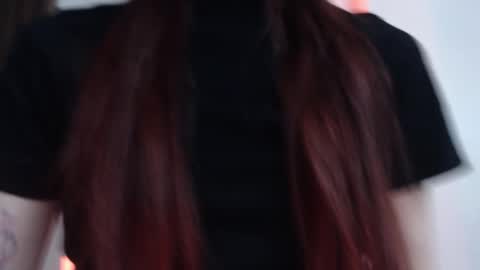 Snapshot of dead_girll chatting on November 1, 10:36 pm freak online show from November 1, 10:36 pm