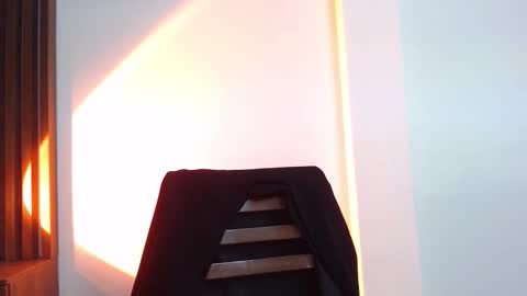 Snapshot of dead_girll chatting on October 8, 9:41 pm freak online show from October 8, 9:41 pm