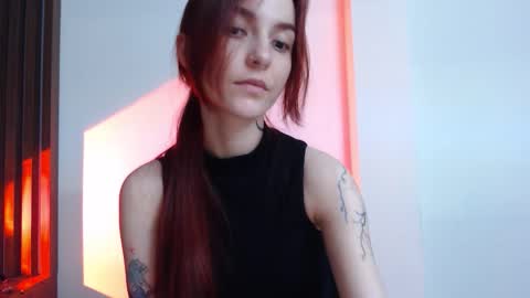 Snapshot of dead_girll chatting on October 27, 10:04 pm freak online show from October 27, 10:04 pm