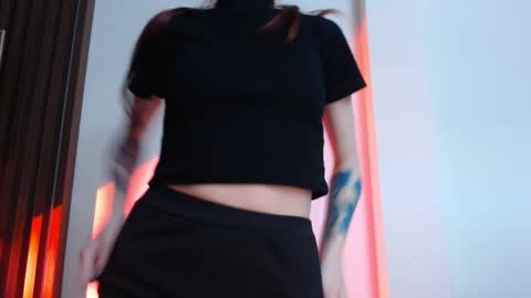 Snapshot of dead_girll chatting on October 22, 11:43 pm freak online show from October 22, 11:43 pm