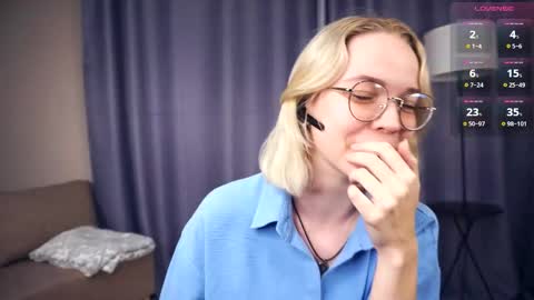 Snapshot of deannmaslen chatting on September 10, 4:07 pm Charlie 18yo online show from September 10, 4:07 pm