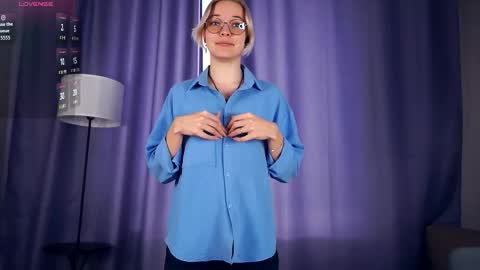 Snapshot of deannmaslen chatting on September 29, 6:18 am Charlie 18yo online show from September 29, 6:18 am