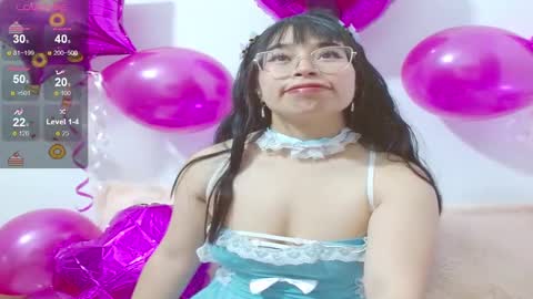 Snapshot of dearabbie chatting on February 10, 10:09 am DearAbbie online show from February 10, 10:09 am