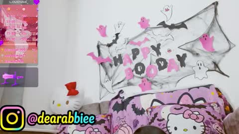 Snapshot of dearabbie chatting on October 27, 12:01 pm DearAbbie online show from October 27, 12:01 pm