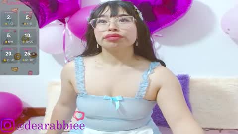 Snapshot of dearabbie chatting on February 24, 12:35 pm DearAbbie online show from February 24, 12:35 pm