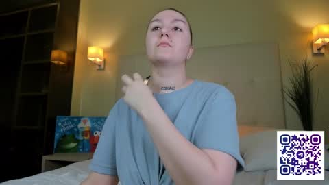 Snapshot of debbie_taylor chatting on October 8, 5:50 pm Debbie Mon Tue Fri Sun Sat GMT 3 1000am - 0400pm  online show from October 8, 5:50 pm