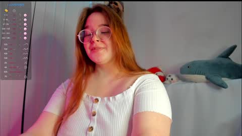 Snapshot of debbiewood chatting on December 31, 5:44 am DeboraDebbieDee online show from December 31, 5:44 am