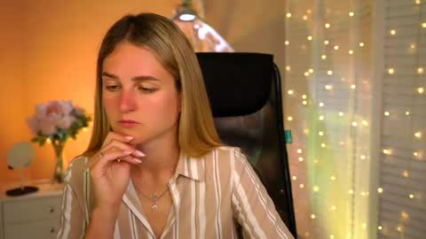 Debora online show from May 31, 5:46 am