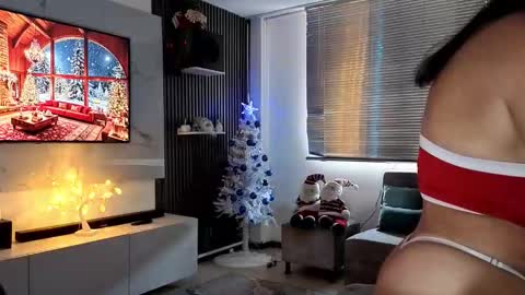 DeboraMom online show from December 3, 9:17 pm