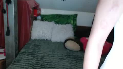 DebraMilf online show from February 8, 3:41 am