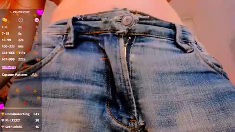 Snapshot of deca_dance chatting on October 19, 4:42 pm Ask me online show from October 19, 4:42 pm