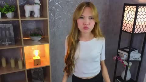 krista online show from April 24, 3:59 pm