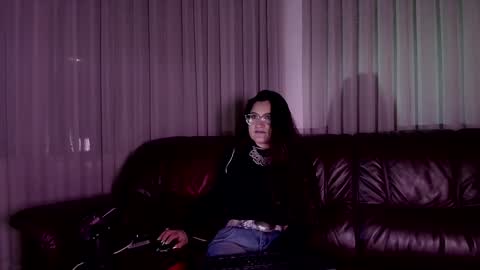 Snapshot of deesseluxure_ chatting on January 11, 3:55 am Andre online show from January 11, 3:55 am