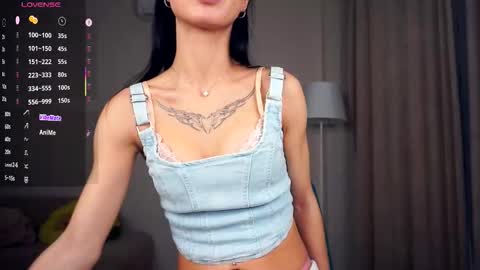 Snapshot of delanakimbral chatting on October 28, 4:24 pm Hello everyone Im Tessa Make yourself comfortable. Were going to have fun together online show from October 28, 4:24 pm