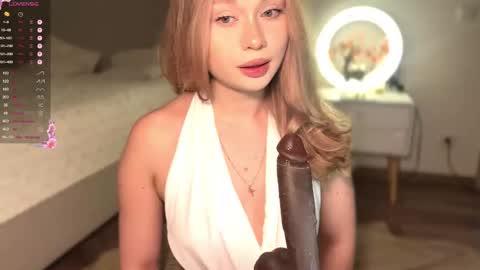 Dia online show from March 18, 12:26 am